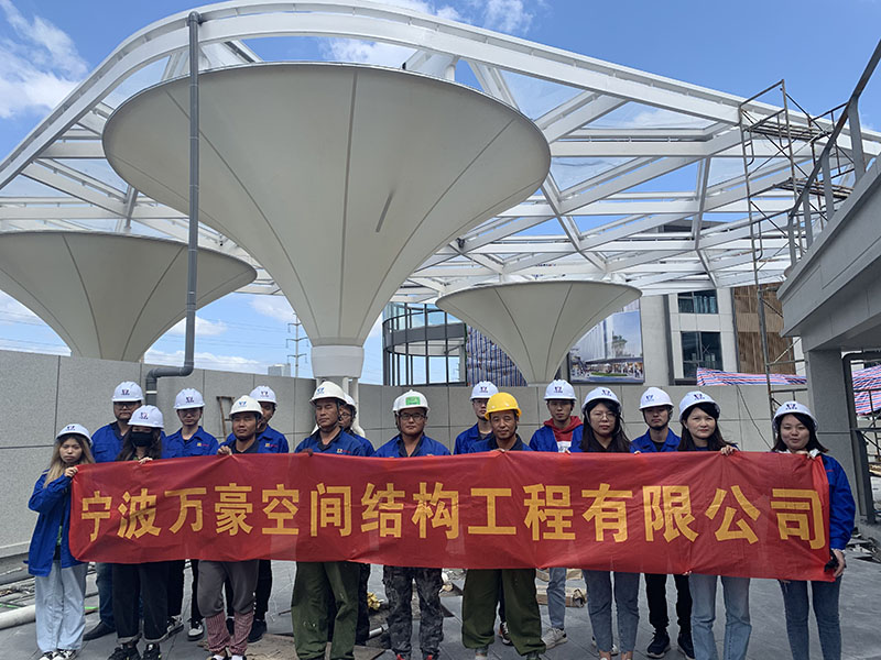萬豪空間結(jié)構(gòu)員工到臺州大板橋ETFE氣枕天幕項目、溫州鐵定溜溜樂園ETFE天幕及PTFE景觀傘膜結(jié)構(gòu)工項目學(xué)習(xí)交