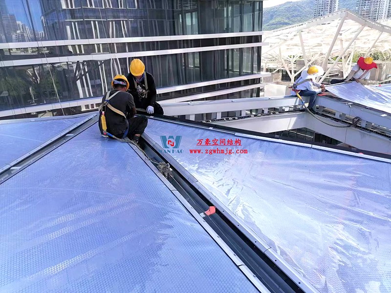 縱使烈日炎炎，腳步從未止歇！海南這個ETFE氣枕膜項目施工進度有最新消息