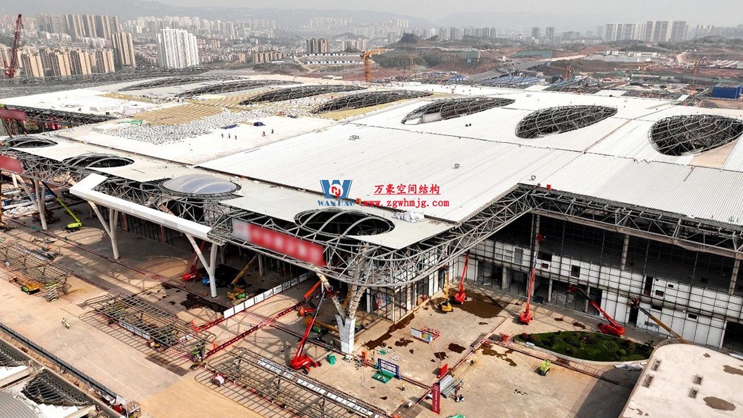 重慶東站站房正在加速建設(shè)，全力繪就項(xiàng)目新篇章