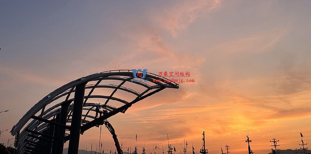 全面加速建設，創(chuàng)建優(yōu)質(zhì)精品工程