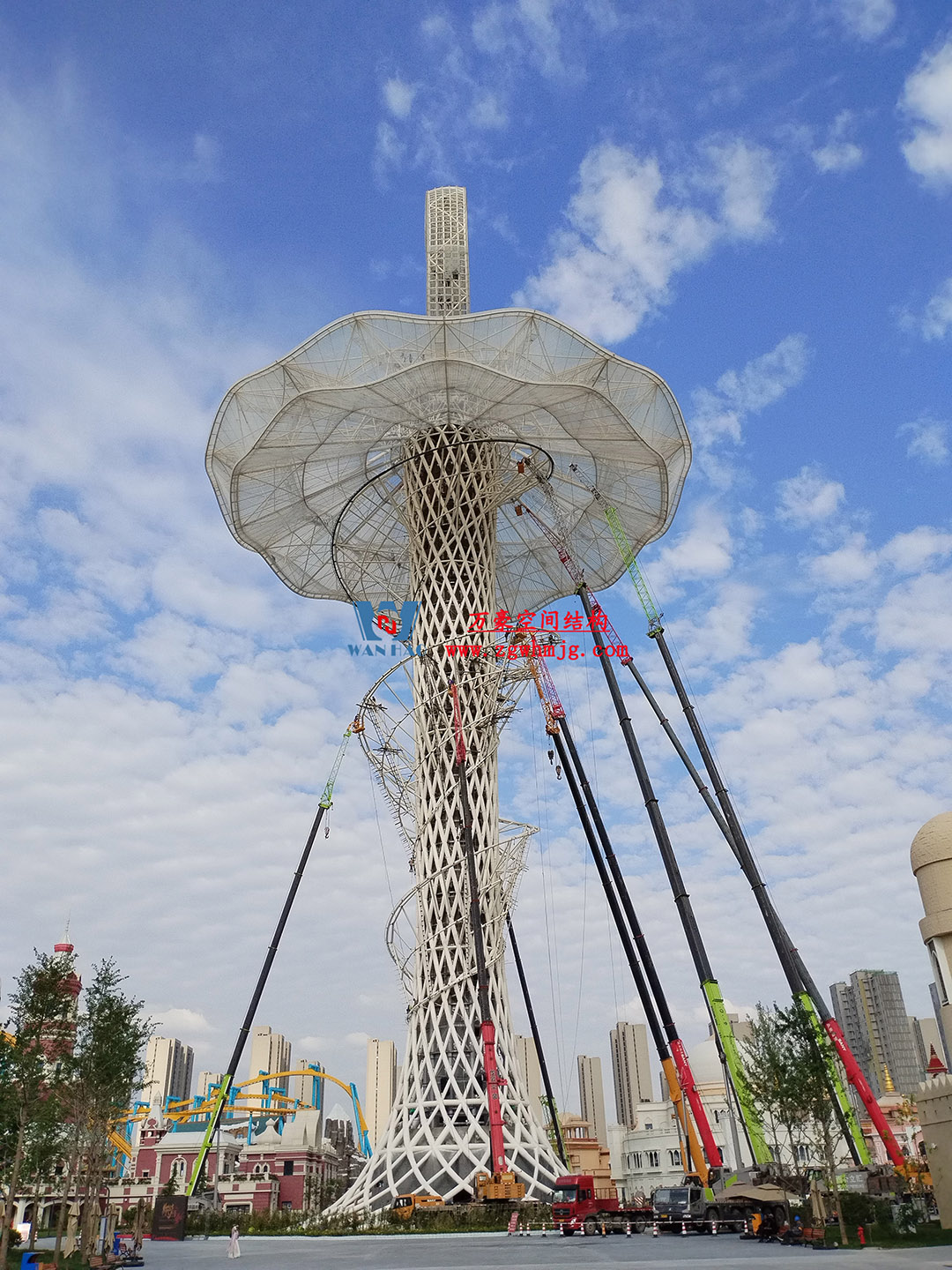 ETFE膜結(jié)構(gòu)地標(biāo)塔—以愛之名，點(diǎn)亮絲路歡樂世界