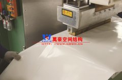 膜結(jié)構(gòu)材料價(jià)格是多少？膜結(jié)構(gòu)車(chē)棚材料一般怎么報(bào)價(jià)？