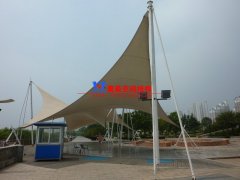 膜結(jié)構(gòu)雨棚價(jià)格多少錢一平？膜結(jié)構(gòu)雨棚制作安裝有哪些要點(diǎn)需要注意？