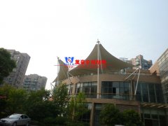 膜結(jié)構(gòu)和傳統(tǒng)結(jié)構(gòu)對比有哪些優(yōu)勢？膜結(jié)構(gòu)建筑有哪些突出的特點？