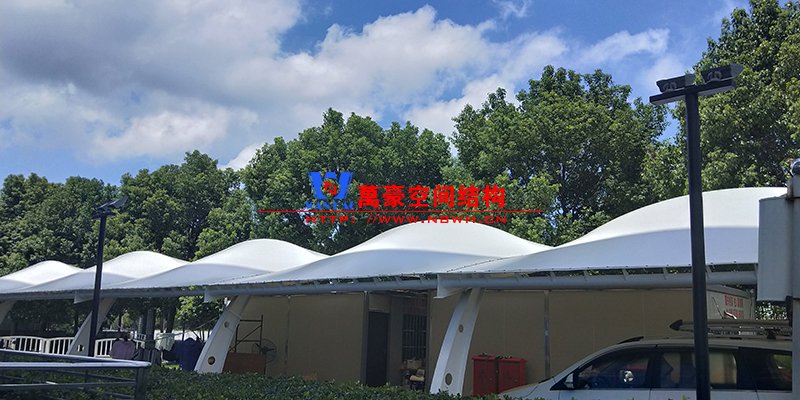 膜結(jié)構(gòu)車(chē)棚