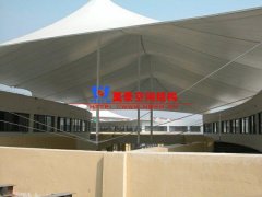 雨棚材料選哪種好？雨棚制作設計選膜結構有哪些優(yōu)勢？
