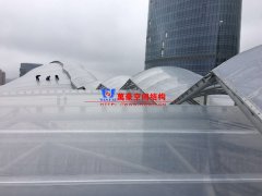 膜結(jié)構(gòu)膜材中ETFE膜與PTFE膜哪個好？分別有什么特點？