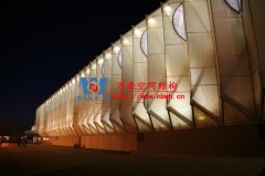 膜結(jié)構(gòu)是如何抵御惡劣天氣的？為什么膜結(jié)構(gòu)建筑應(yīng)用越來(lái)越廣？